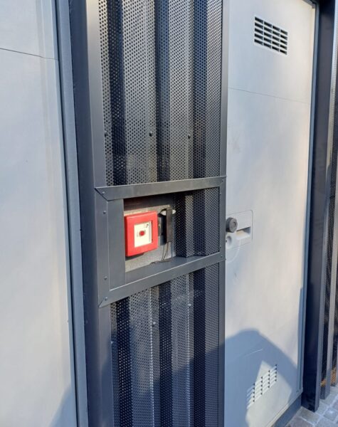 Rivestimento facciate con lamiere forate